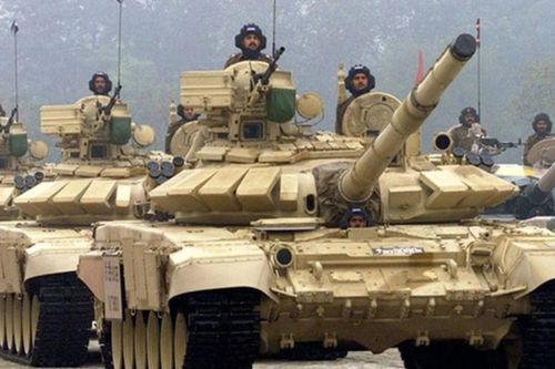 Xe tăng T-90S Bhishma pháo 125mm, công nghệ 'mắt nhiệt', giáp nổ phản ứng thông minh 'thống trị chiến trường'