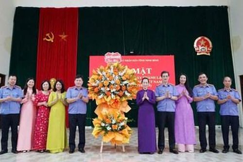 VKSND tỉnh Ninh Bình tổ chức gặp mặt Kỷ niệm 95 năm ngày Phụ nữ Việt Nam