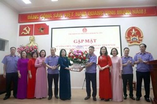 VKSND tỉnh Hưng Yên gặp mặt nữ công chức, người lao động nhân kỷ niệm 95 năm ngày Phụ nữ Việt Nam
