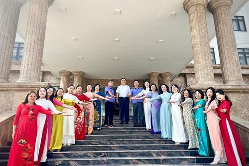 VKSND khu vực 5 Ninh Bình - Lan tỏa yêu thương qua tà áo dài