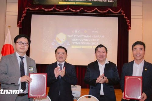 Việt Nam-Nhật Bản tăng cường hợp tác phát triển ngành bán dẫn
