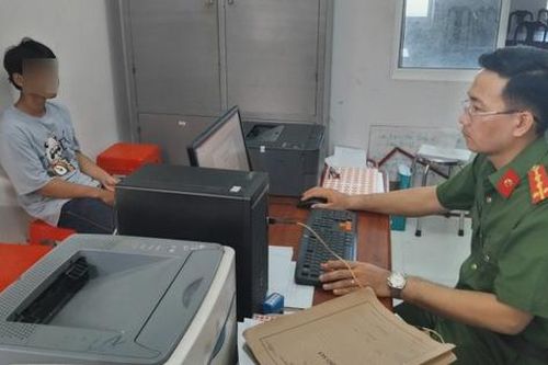 Thanh niên 18 tuổi trộm vàng, tiền của ông bà để nạp thẻ game