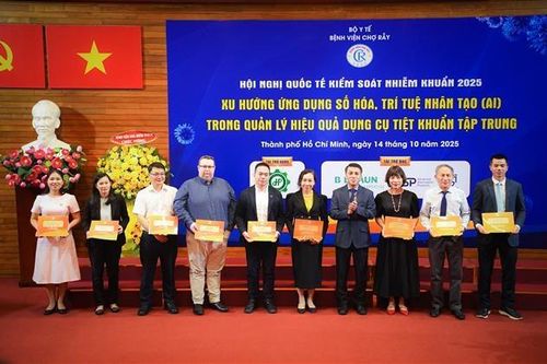 Thúc đẩy số hóa và ứng dụng AI trong quản lý dụng cụ y tế bệnh viện
