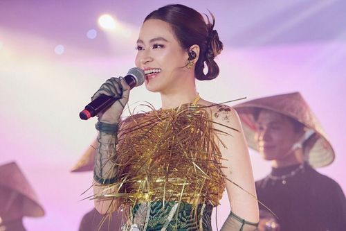 Ngày đặc biệt của Hoàng Thùy Linh