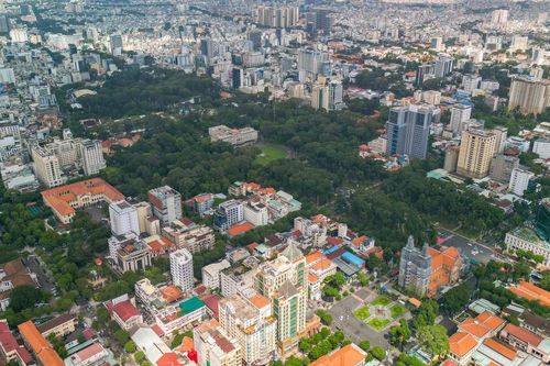 Vì sao giá nhà không ngừng 'leo thang'?