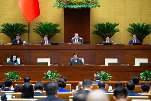 Ủy ban Kinh tế và Tài chính: Mở rộng thị trường trong nước, kích cầu tiêu dùng