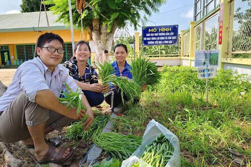 Gieo mầm nhân cách, vun trồng tương lai
