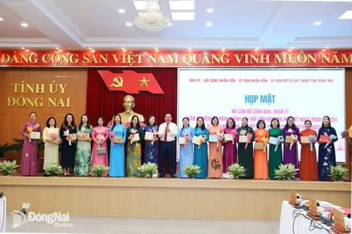 Họp mặt nữ lãnh đạo, quản lý tỉnh Đồng Nai nhân kỷ niệm Ngày Phụ nữ Việt Nam 20-10