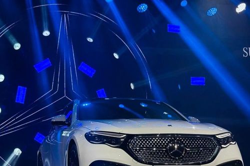 Mercedes-Benz E-Class thế hệ mới chính thức ra mắt tại Việt Nam: giá từ 2,449 tỷ đồng