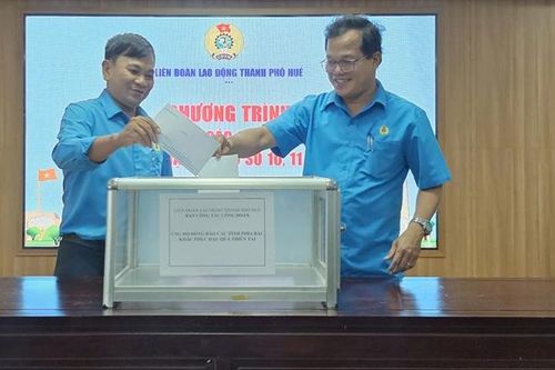 Liên đoàn Lao động thành phố Huế phát động ủng hộ các tỉnh phía Bắc khắc phục bão lụt