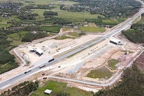 Ì ạch xây dựng trạm dừng nghỉ cao tốc Bắc – Nam