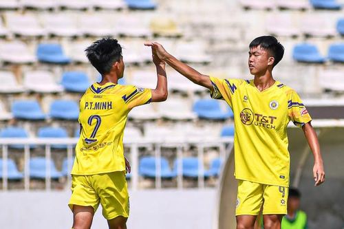 Bước ngoặt lớn cho bóng đá trẻ Việt Nam