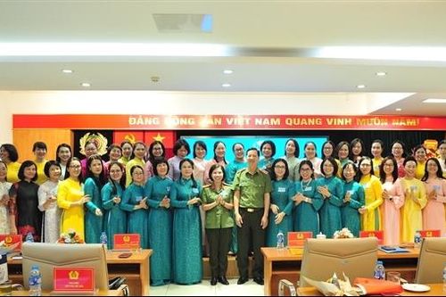 Hội viên phụ nữ Cục An ninh kinh tế góp phần tích cực bảo vệ an ninh quốc gia