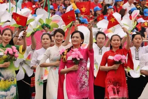 Tự hào phụ nữ Việt Nam