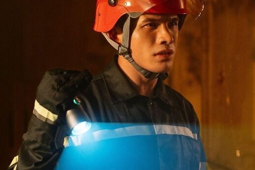 Quốc Thiên bất chấp nguy hiểm khi thực hiện MV, quyết tâm 'mua trọn đời' bài hát của Đông Thiên Đức