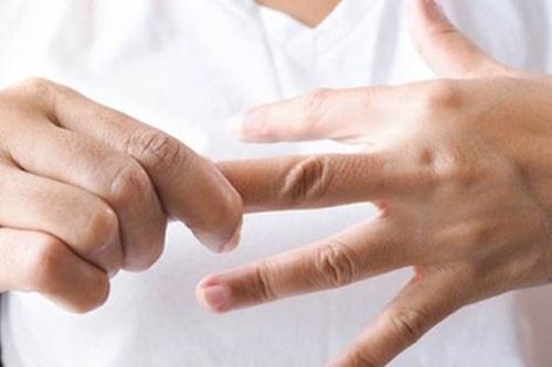 3 triệu chứng này xuất hiện trên tay: Coi chừng bệnh mạch vành, đừng chủ quan!
