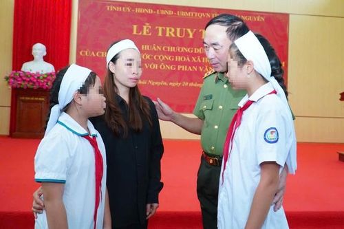 Thái Nguyên: Truy tặng Huân chương Dũng cảm cho Tổ trưởng Tổ bảo vệ ANTT hy sinh cứu 3 em nhỏ