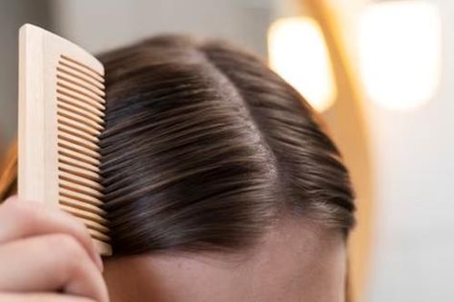 Chải đầu dưỡng sinh giúp ngủ ngon và khỏe đẹp