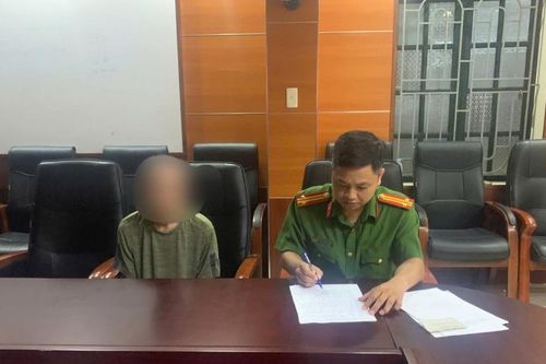 Xử lý đối tượng 'phe vé' bóng đá tại sân vận động Việt Yên