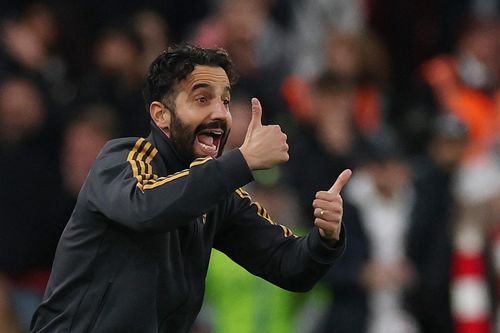 Amorim bắt bài Liverpool