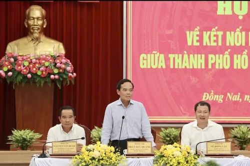 TP Hồ Chí Minh và Đồng Nai 'bàn kế hoạch' kết nối hạ tầng giao thông