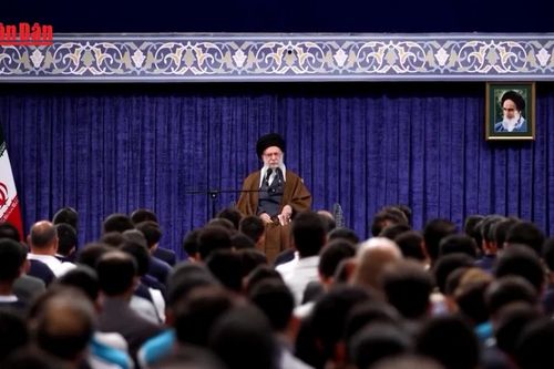 Lãnh tụ tối cao Iran bác đề nghị đàm phán hạt nhân từ phía Mỹ