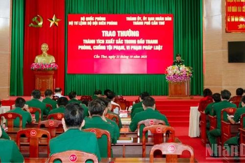 Cần Thơ trao thưởng thành tích xuất sắc trong đấu tranh phòng, chống tội phạm