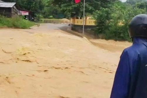 Quảng Trị chỉ đạo ứng phó với nguy cơ ngập lụt, sạt lở đất do mưa lớn