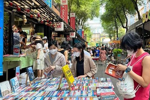 Tháo gỡ khó khăn cho Đường sách Thành phố Hồ Chí Minh