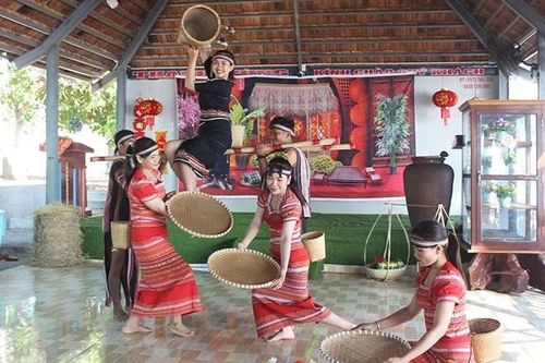 Phục dựng 'nét Xtiêng' bên dòng sông Bé