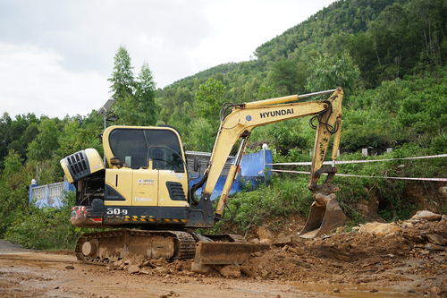 Khẩn trương khắc phục hậu quả sạt lở đất ở Đà Nẵng