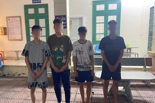 Bắt nhóm thanh niên hỗn chiến gây náo loạn làng quê Bắc Ninh