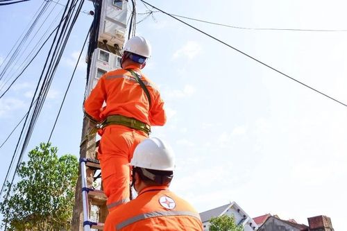 EVN khôi phục điện cho hai xã ngập nặng của Thái Nguyên