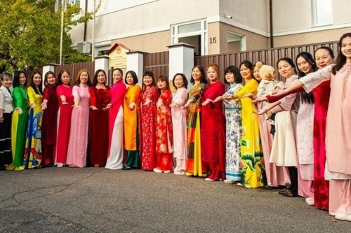 Kỷ niệm Ngày Phụ nữ Việt Nam tại Belarus: Phát huy tinh thần đoàn kết, gắn kết cộng đồng