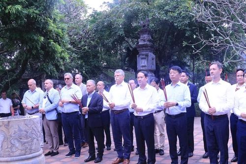 Đoàn đại biểu Quốc hội Hungary thăm tỉnh Ninh Bình