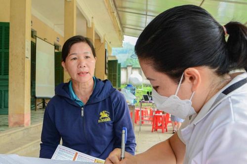 Y tế - Trụ cột an sinh giúp giảm nghèo đa chiều