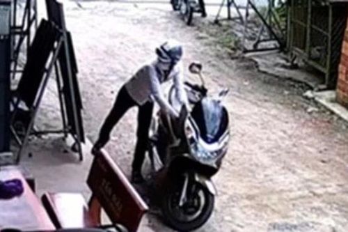 Vừa ra tù lại trộm cắp 4 xe máy
