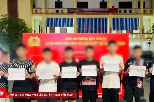 Tạm giữ 6 thanh thiếu niên chặn xe, xịt hơi cay vào người khác