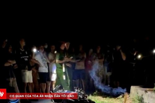 Đôi nam nữ đâm vào cột bê tông, 1 người tử vong tại chỗ