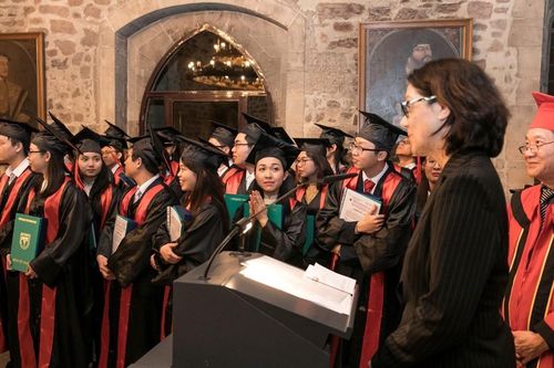 Chương trình Y ở ĐH Y khoa Phạm Ngọc Thạch bị dừng có mức học phí 230 triệu/năm