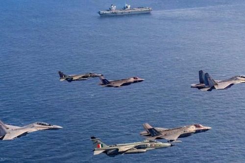 Tiêm kích F-35 và Su-30 đối đầu trong cuộc diễn tập chiến đấu