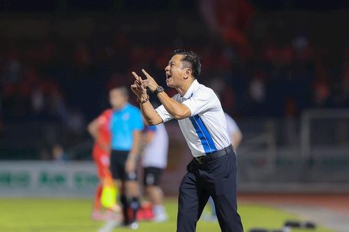 Dấu ấn của huấn luyện viên Văn Sỹ Sơn ở Sông Lam Nghệ An