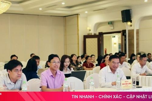 Trang bị hệ giá trị gia đình, chuẩn mực con người cho công chức văn hóa cấp xã