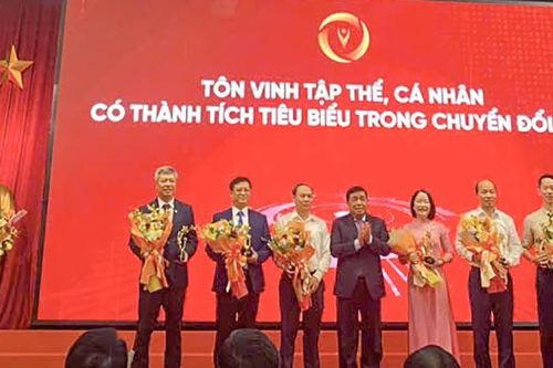 Đà Nẵng được vinh danh 'Thành phố tiêu biểu về chuyển đổi số giai đoạn 2020 - 2024'