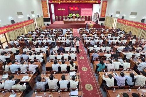 Thủ tướng yêu cầu Cần Thơ đẩy mạnh cải cách thủ tục hành chính, tạo đột phá tăng trưởng