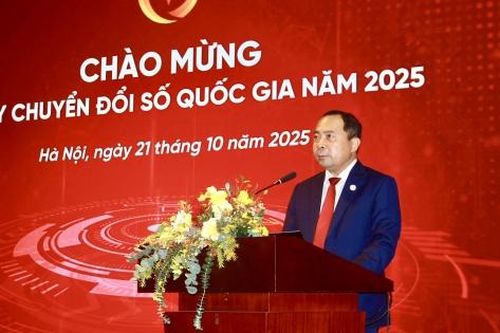 Tăng tốc chuyển đổi số để 'gần dân hơn'