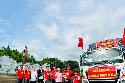 Thêm 25 tấn hàng từ Gia Lai hướng về bà con vùng lũ Cao Bằng