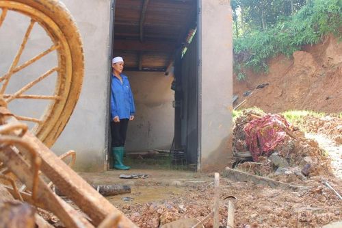 Nước mắt hai người phụ nữ