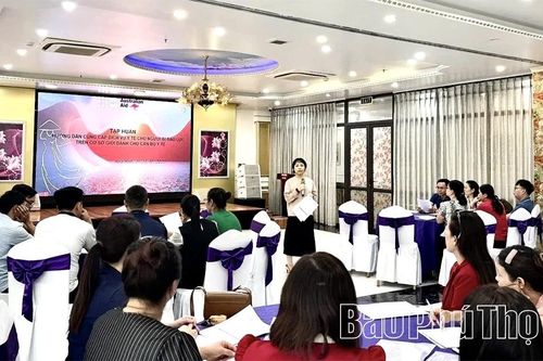 Tập huấn cung cấp dịch vụ y tế hỗ trợ người bị bạo lực trên cơ sở giới