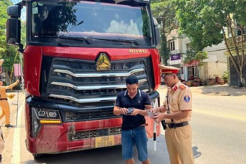 Xây dựng văn hóa giao thông an toàn, văn minh